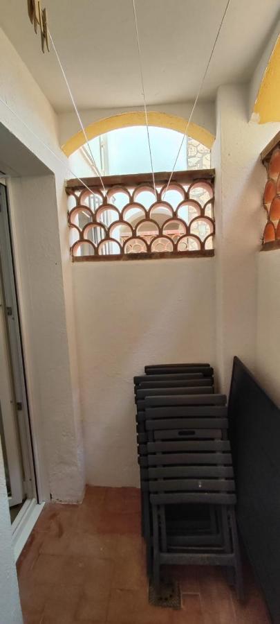 Appartement אמפוריבראבה מראה חיצוני תמונה